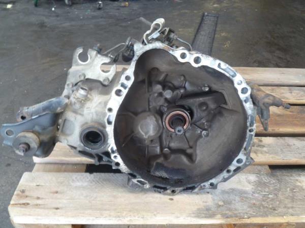 BOITE DE VITESSE MANUEL TOYOTA STARLET P9 1.3 ESSENCE 4/1996-1999 - Vue 1